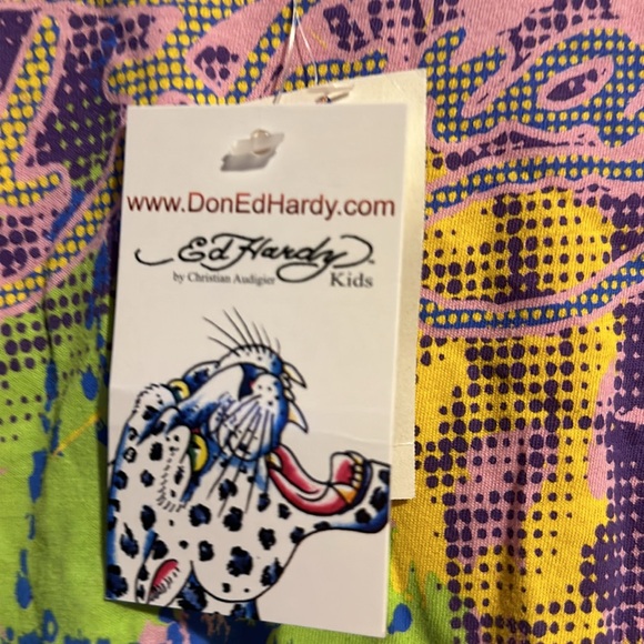 Ed Hardy Kids Sz M NWT $62 Pink Tshirt graffiti skull - Picture 3 of 6